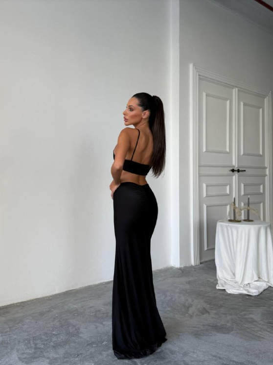 Cut to Perfection: Sleek Black Cutout Dress
