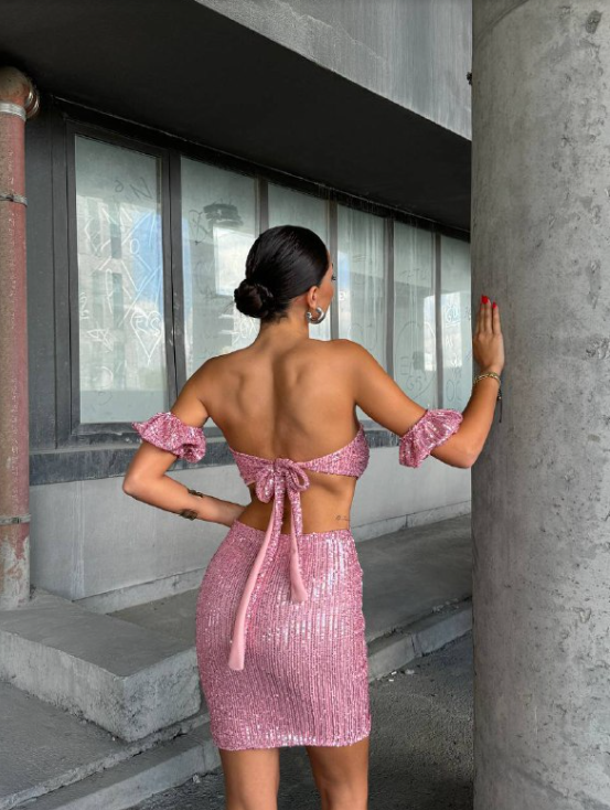 Pink shining dress